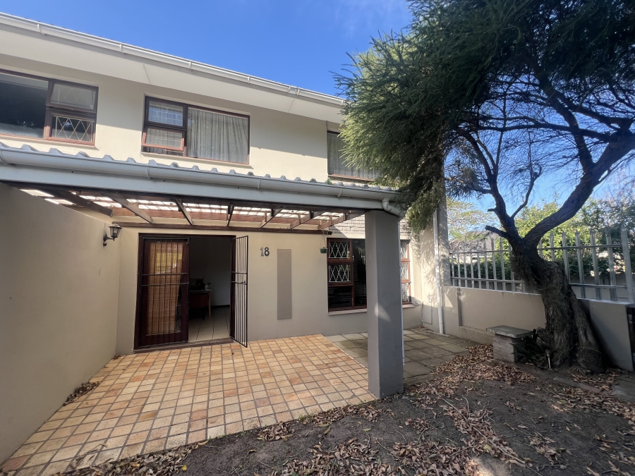 3 Bedroom Property for Sale in Beacon Bay Eastern Cape